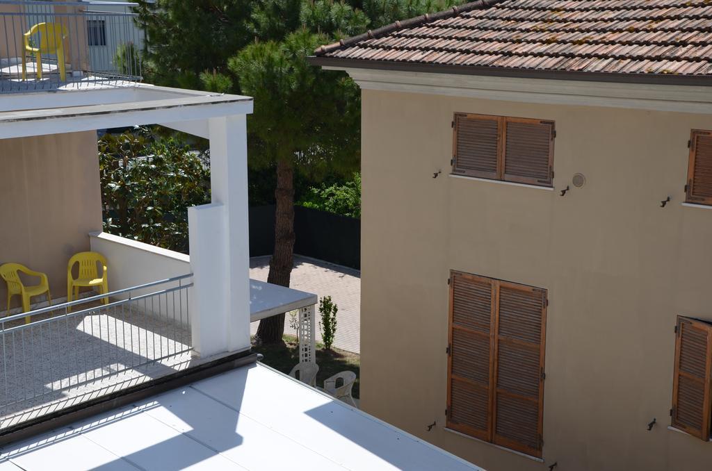 Hotel Trieste Senigallia Bagian luar foto
